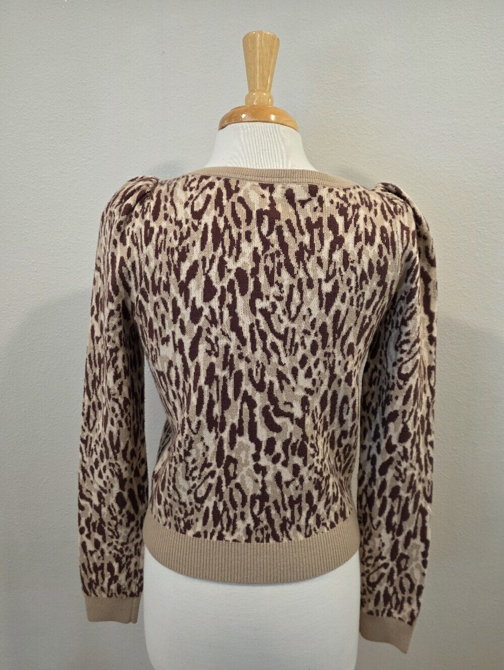 Anthro Maeve Puff Sleeve Pullover Animal Print Sweater - Picture 5 of 6